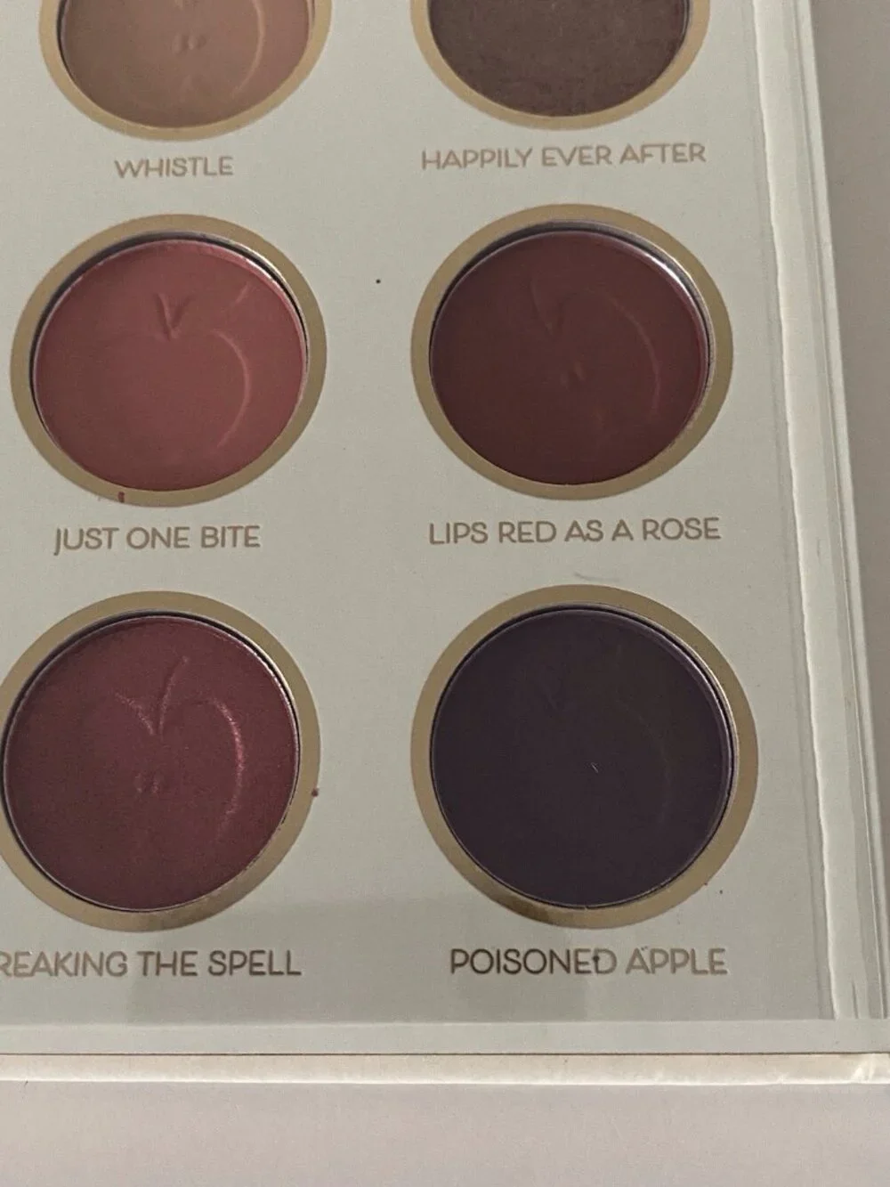 Taste Beauty Disney Snow White Eyeshadow Palette 9 Shades With Mirror NEW